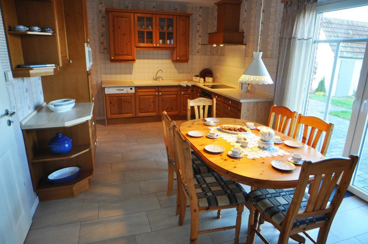 Ferienhaus Adamla, 65319 Moormerland Екстериор снимка